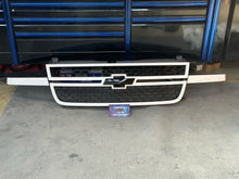 2003-2007 Chevy Silverado HD Grille