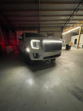 2021- 2023 GMC Yukon Denali Grille Light